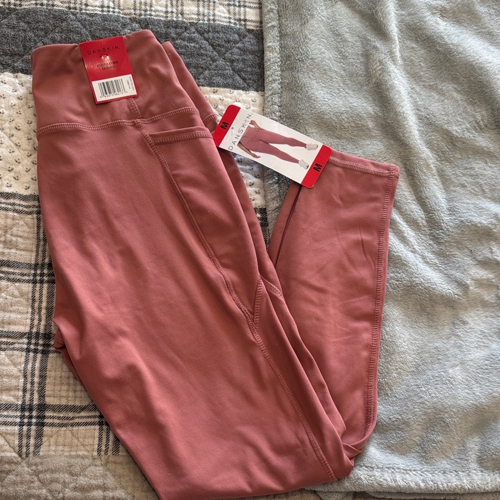 Danskin pink leggings